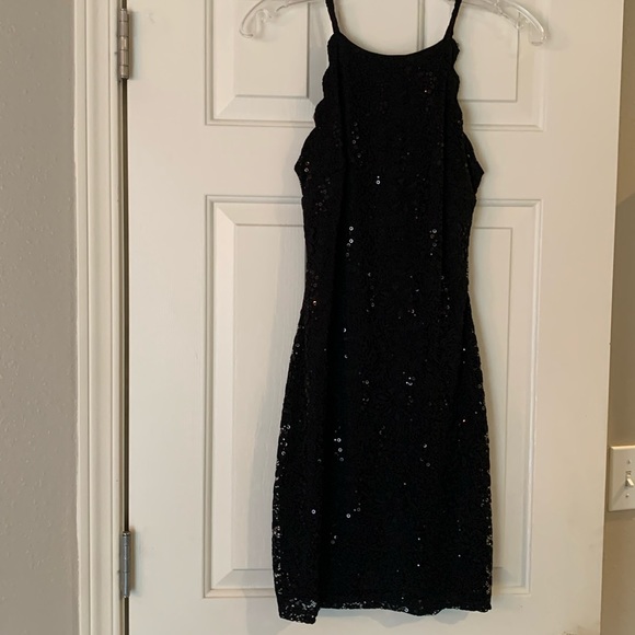 Black mini cocktail dress - Picture 3 of 6